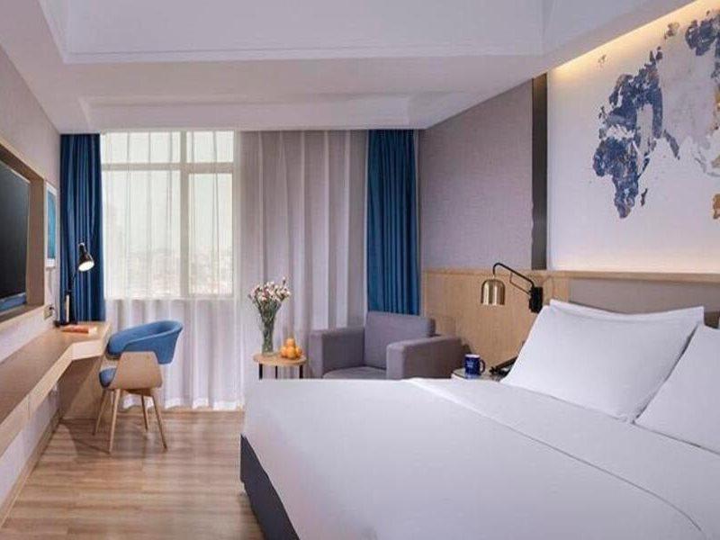 Kyriad Marvelous Hotel Dongguan Changan Light Rail Station Zewnętrze zdjęcie